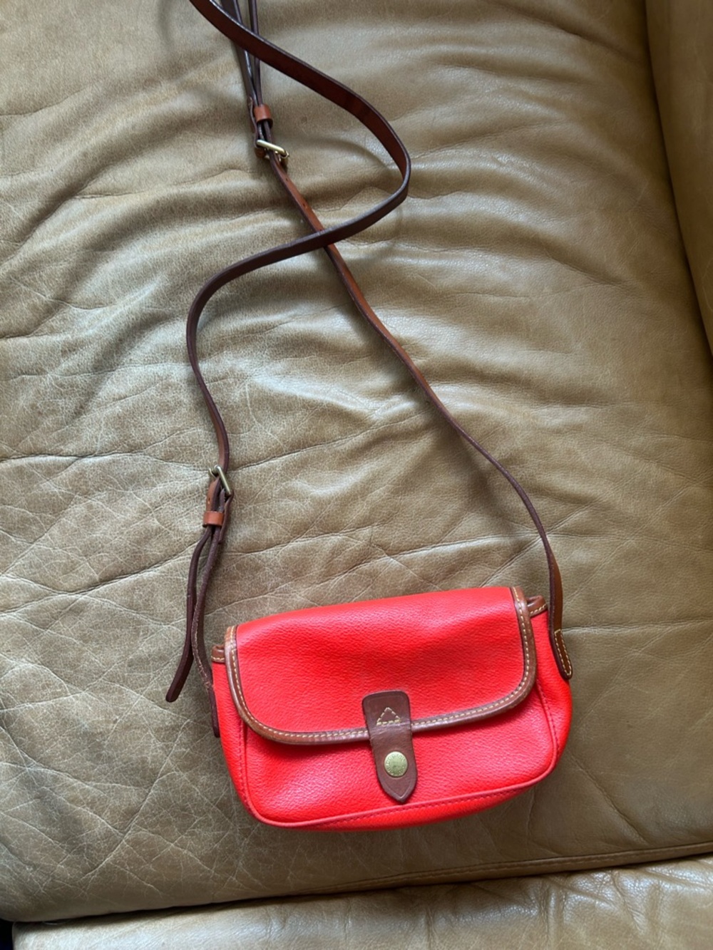 Poppy Dooney and Burke Leather Crossbody Bag - Women